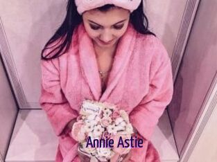 Annie_Astie