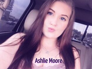 Ashlie_Moore