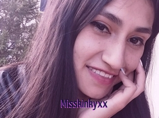 Misskinkyxx